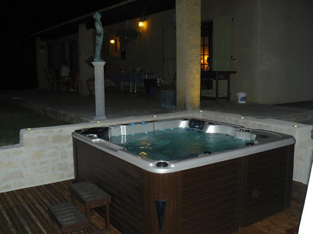 B&B La Grande Dame Valensole Exterior foto
